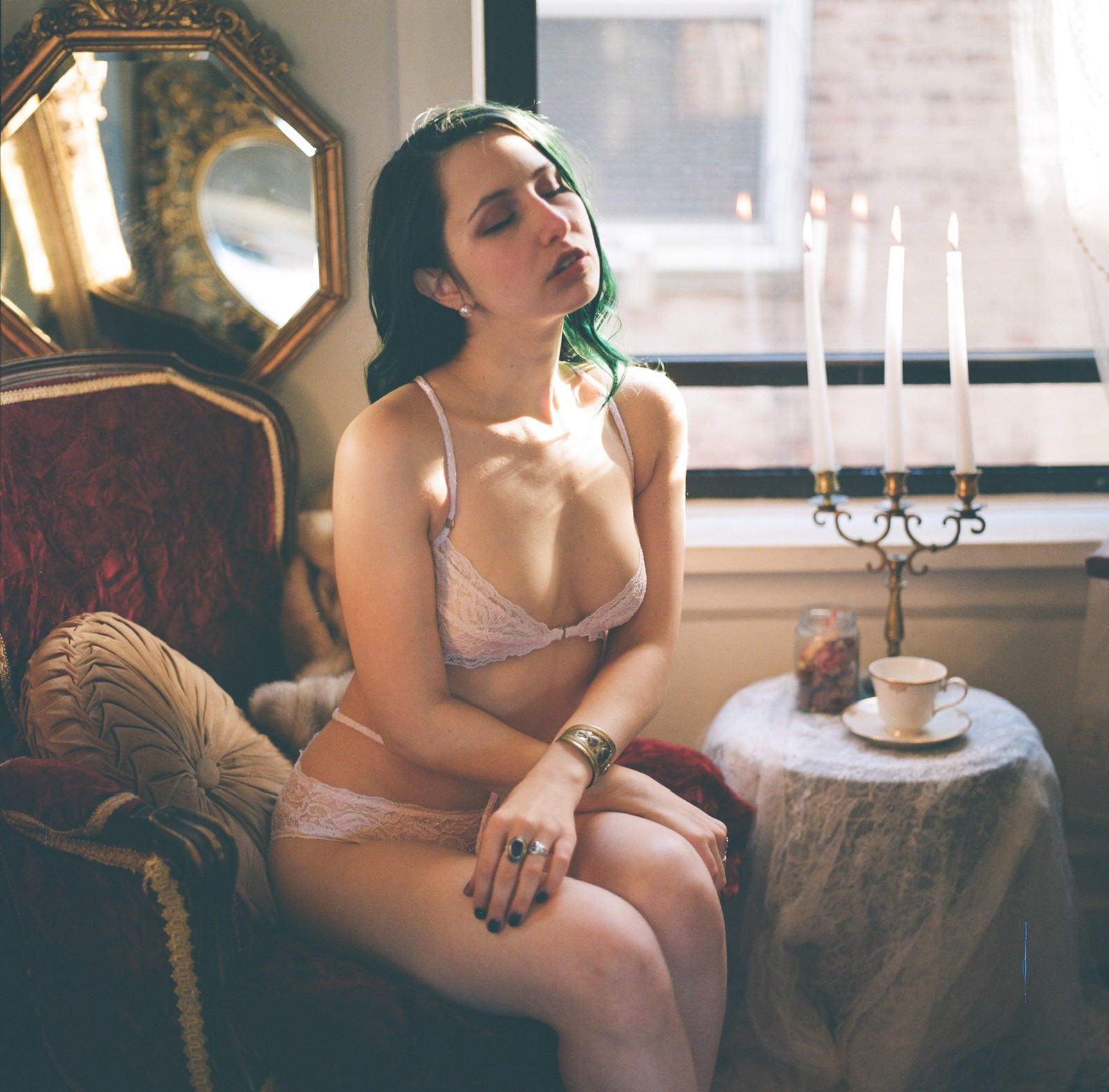 Collibrina wearing @clarebarexo lingerie 2022