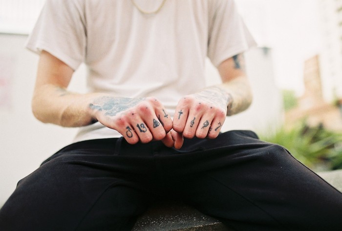 Adam, 2017